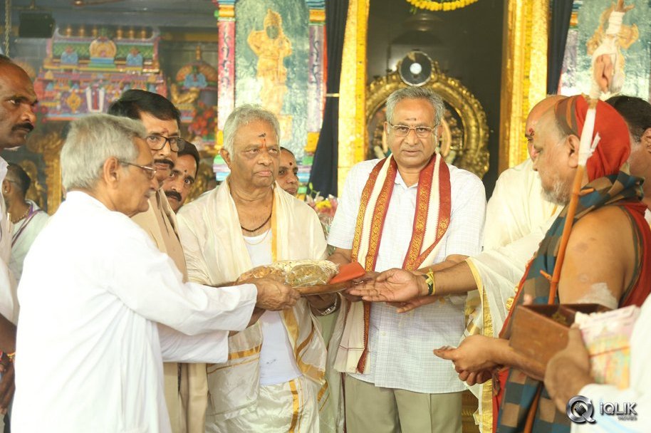 Film-Nagar-Daiva-Sannidhanam-New-Temple-Inauguration